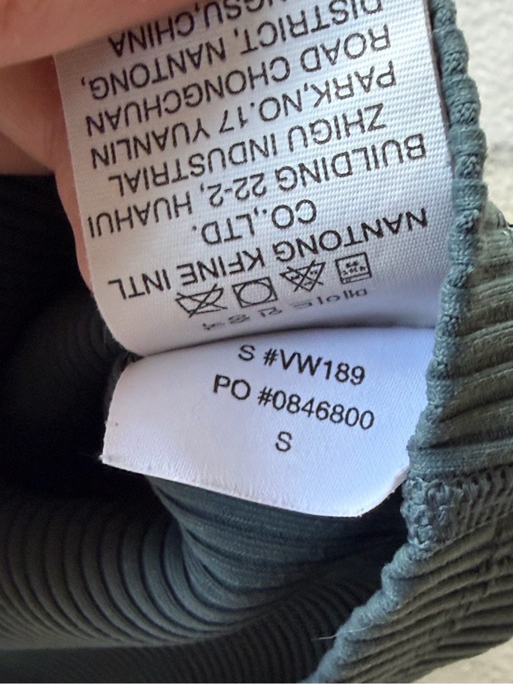 Vuori Rib Crop Tank Top - Picture 5 of 5